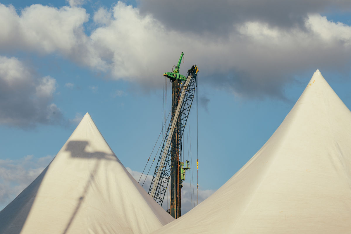 Loading... just a sec